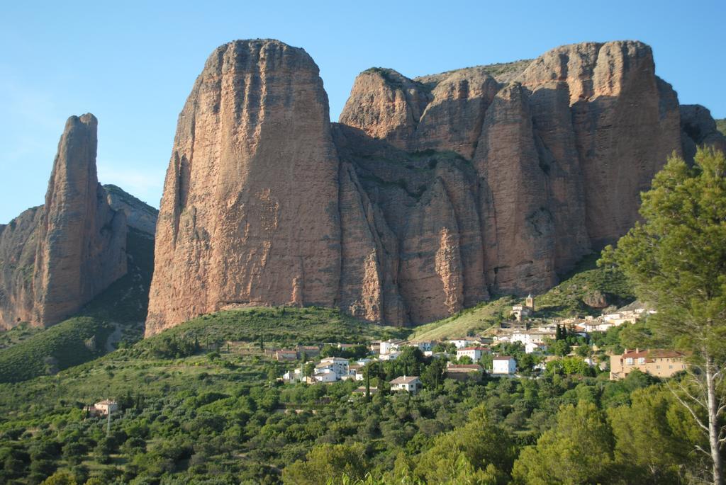 Turisticos Mallos De Huesca Apartment Ayerbe